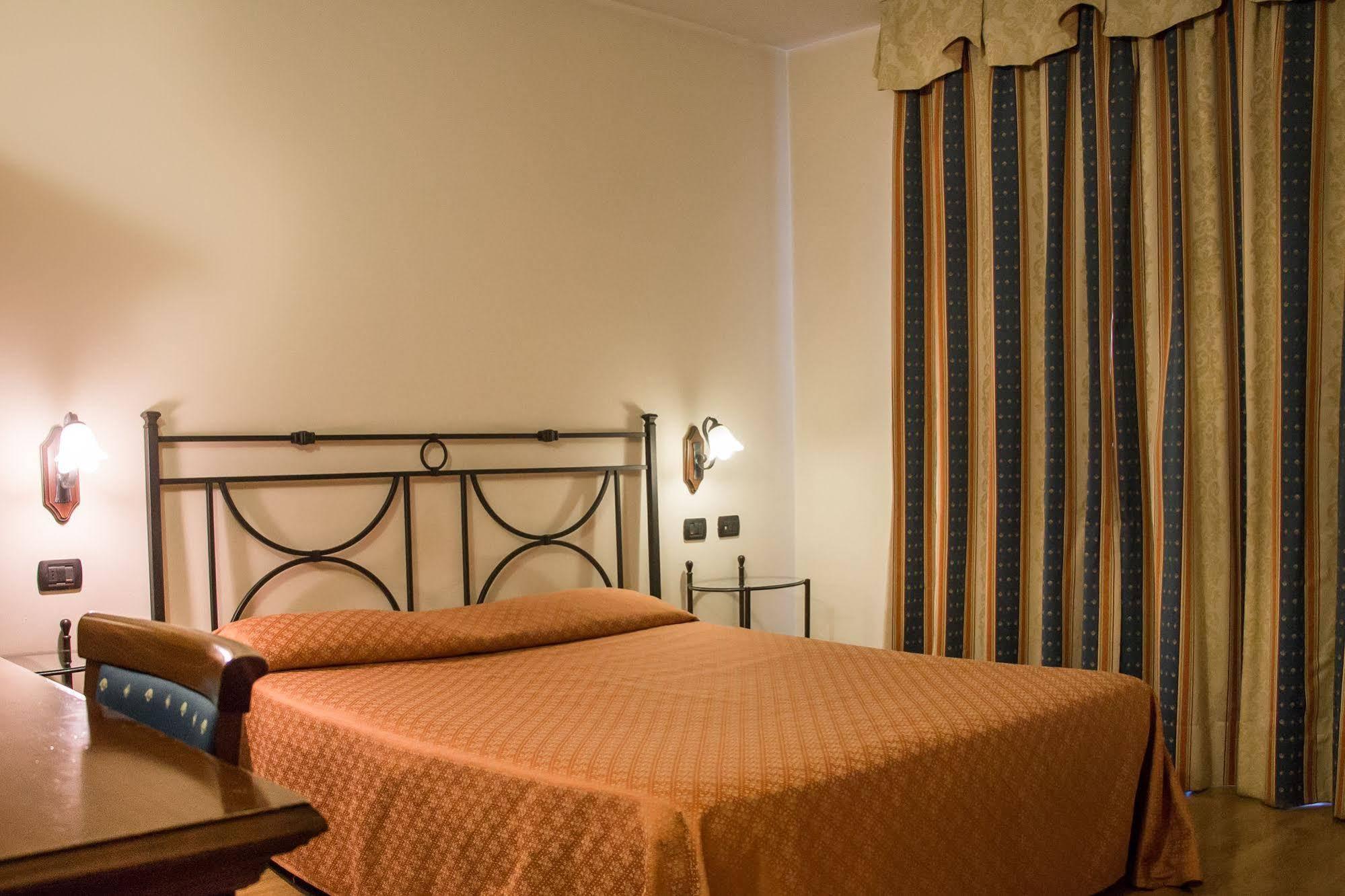 Crabun Hotel Pont-Saint-Martin Dış mekan fotoğraf